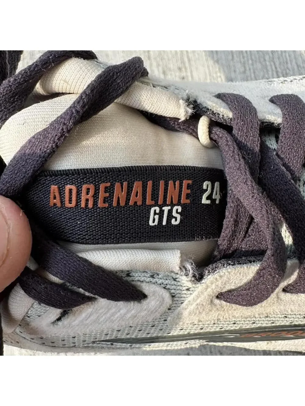 Brooks Adrenaline GTS 24